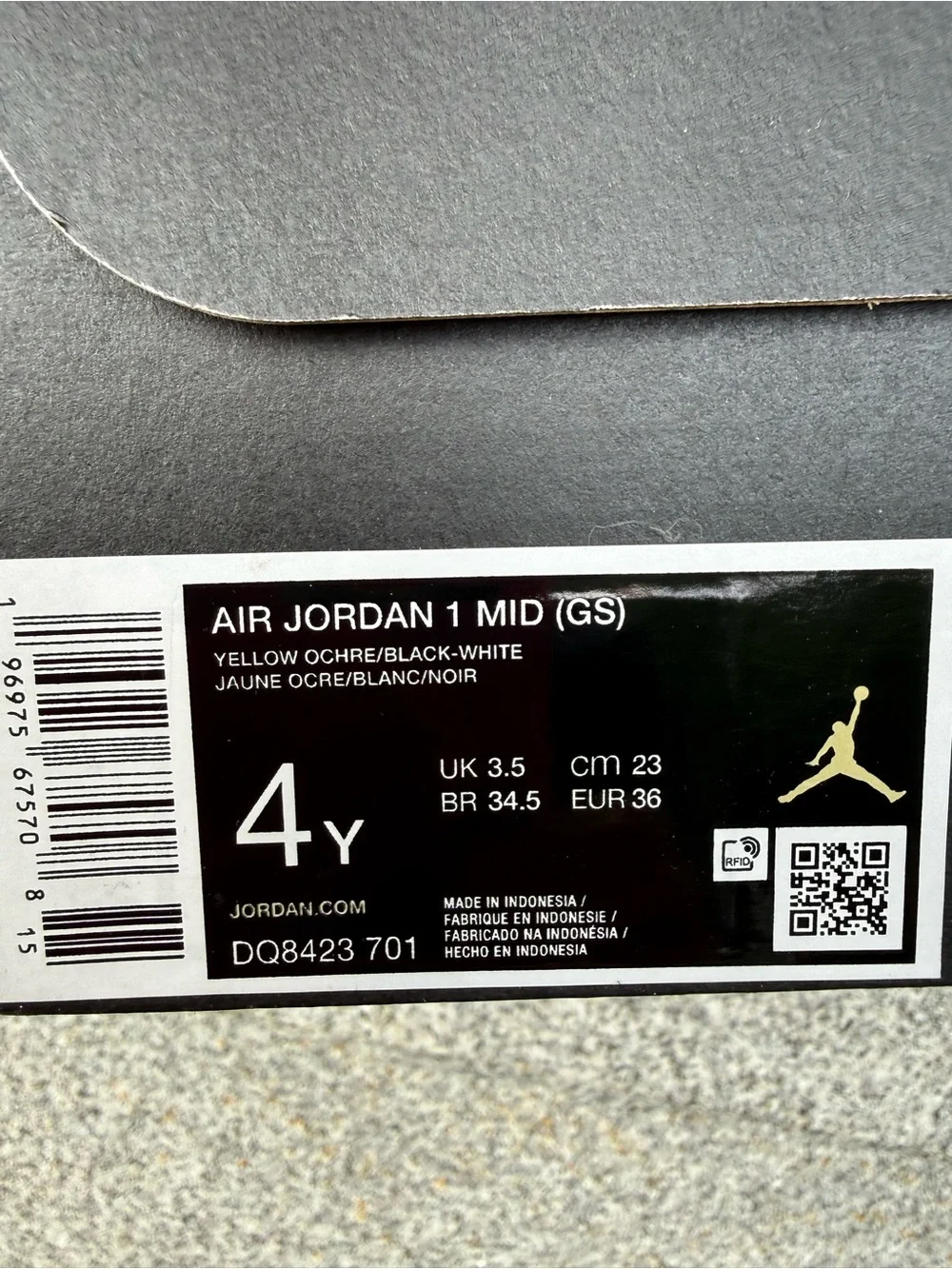 Air Jordan 1 Mid GS Yellow Ochre Black White Sneakers 4Y DQ8423-701 NIB